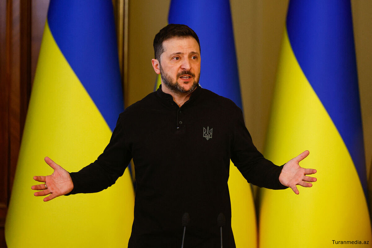 Зеленский: "Украина не станет членом НАТО"