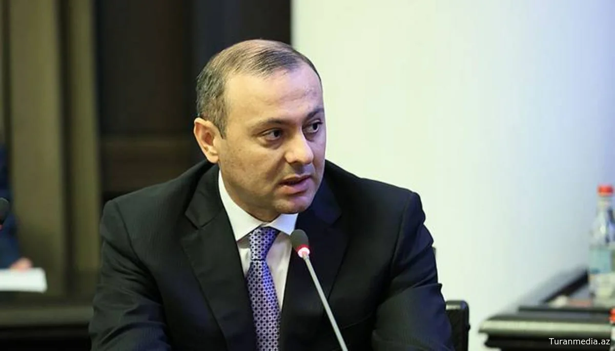 Григорян: "По дипломатическому каналу Армения проводит консультации с Азербайджаном для подписания мирного соглашения"