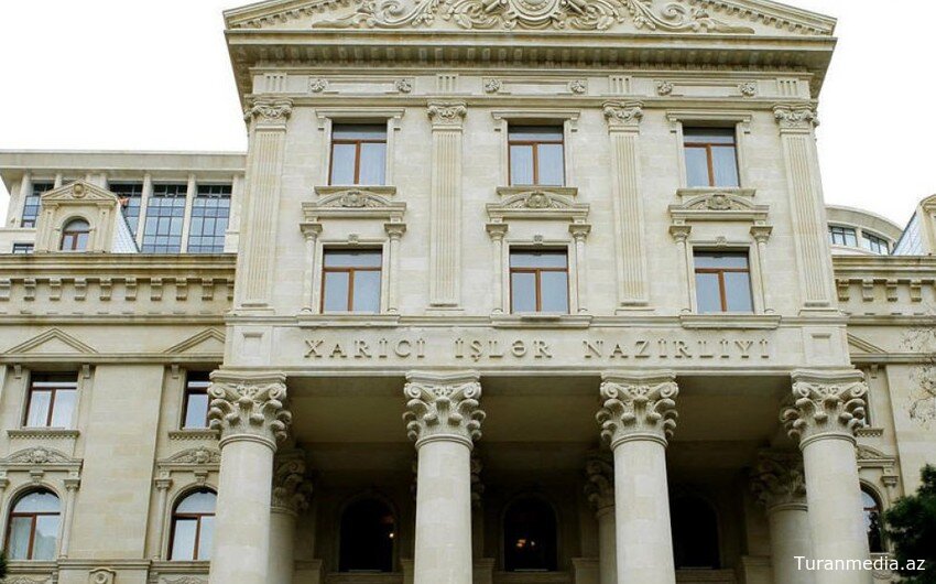 МИД Азербайджана раскритиковал Мединского за сравнение российско-украинской войны с Карабахом