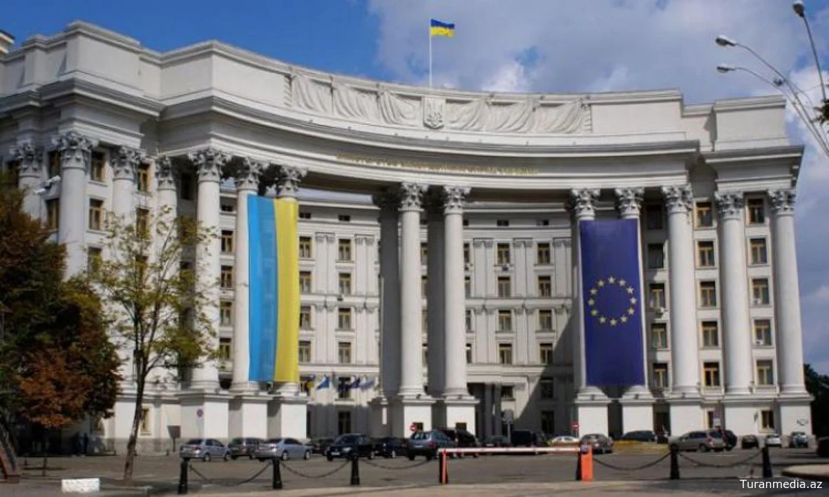 МИД Украины рекомендует соотечественникам в кратчайшие сроки покинуть территории Израиля и Ирана