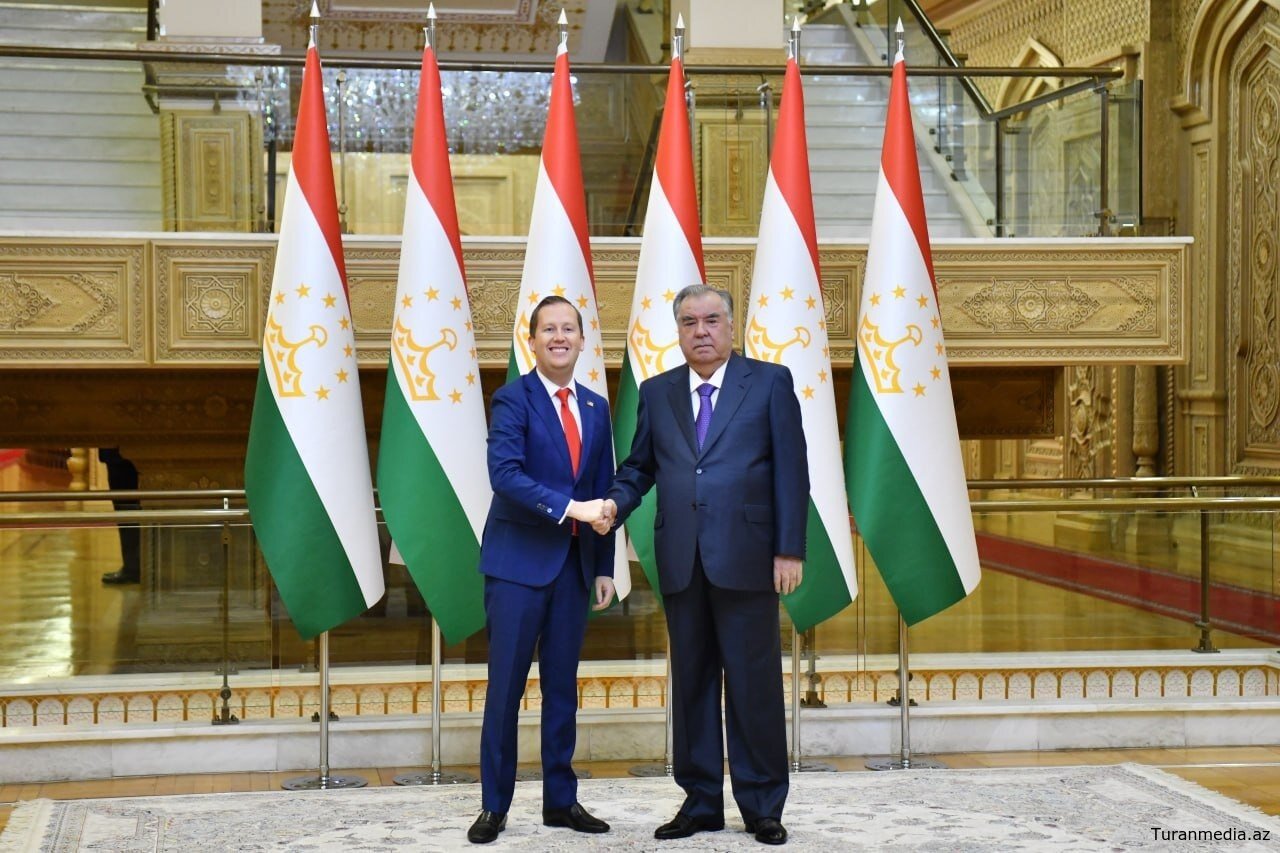 Таджикистан и США обсудили укрепление сотрудничества