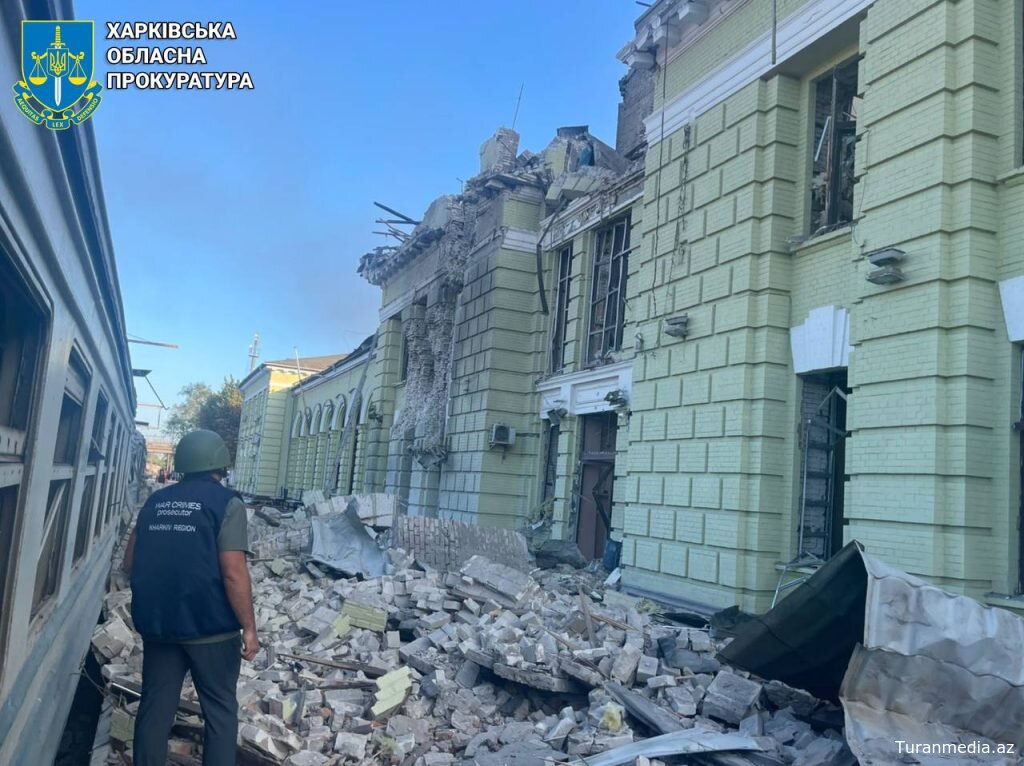 Россия атаковала железнодорожный вокзал в Лозовой